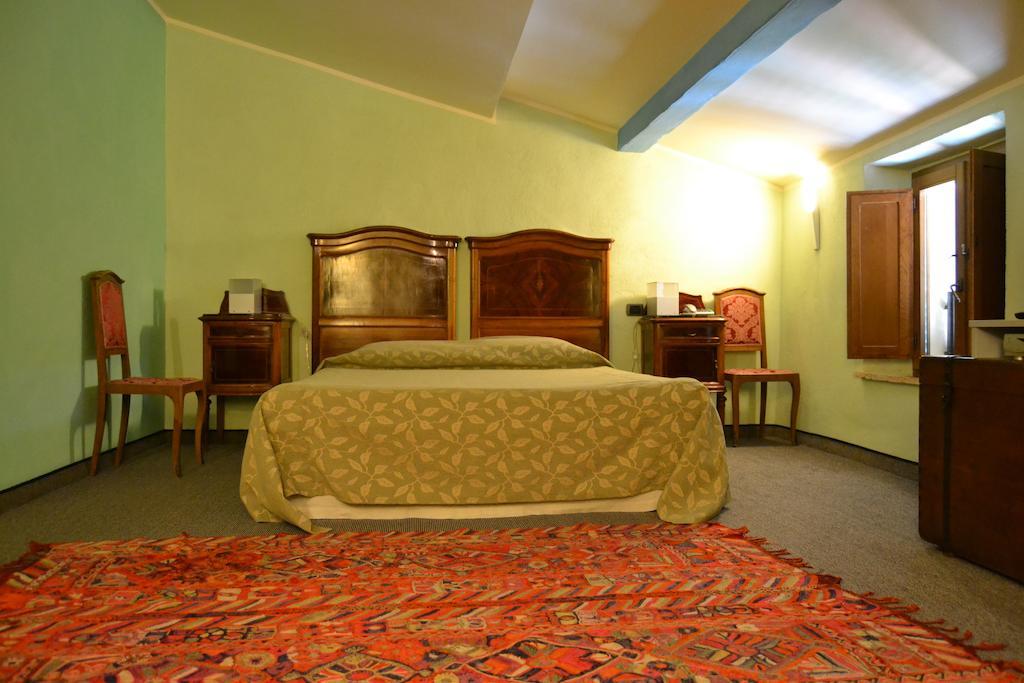 Casa Lemmi Pensionat San Quirico dʼOrcia Rum bild