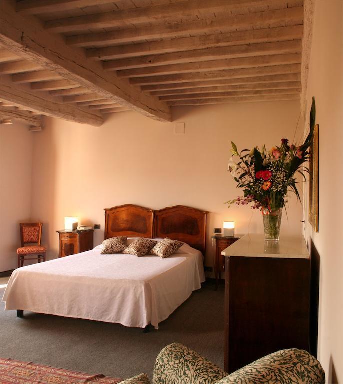 Casa Lemmi Pensionat San Quirico dʼOrcia Rum bild